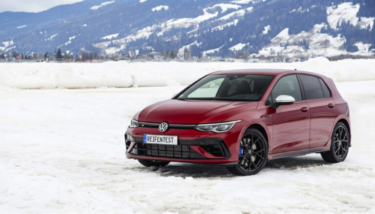 ADAC zveřejnil svůj test zimních pneumatik pro rok 2025, otestováno 31 pneumatik, 11 neprošlo