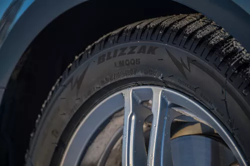 Bridgestone Blizzak LM-005 Miniatura 3600x2400