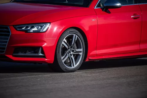 Bridgestone Potenza Sport Miniatura 5568x3712