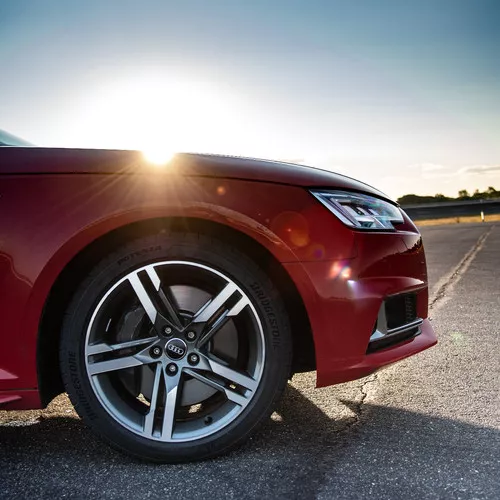 Bridgestone Potenza Sport Miniatura 3712x3712