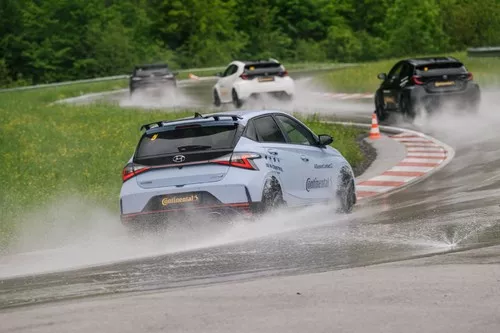 Continental AllSeasonContact 2 Miniatura 1920x1280