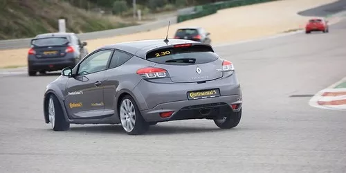 Continental ContiPremiumContact 5 Miniatura 748x374